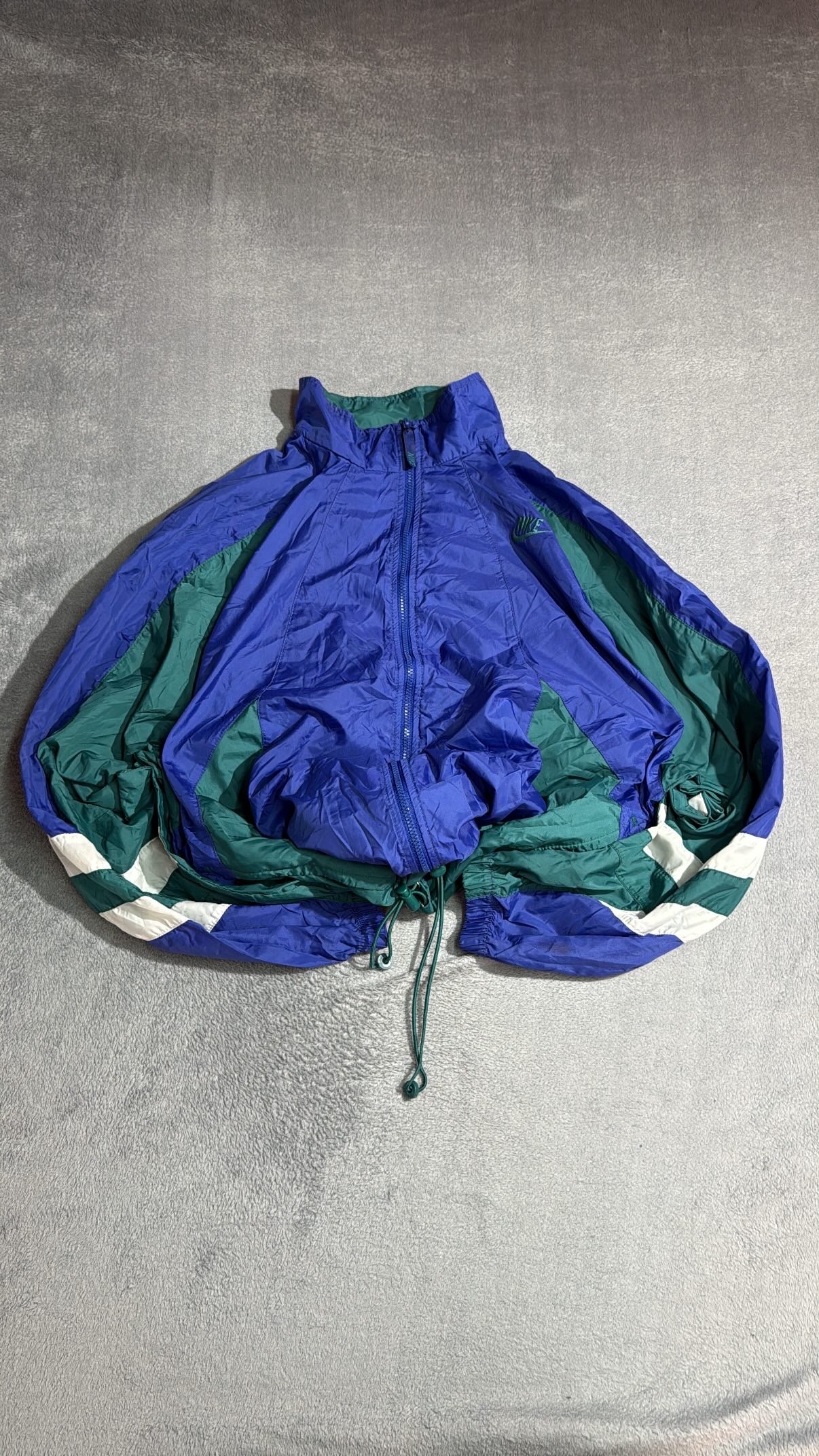 NIKE VINTAGE Y2K TRACK JACKET