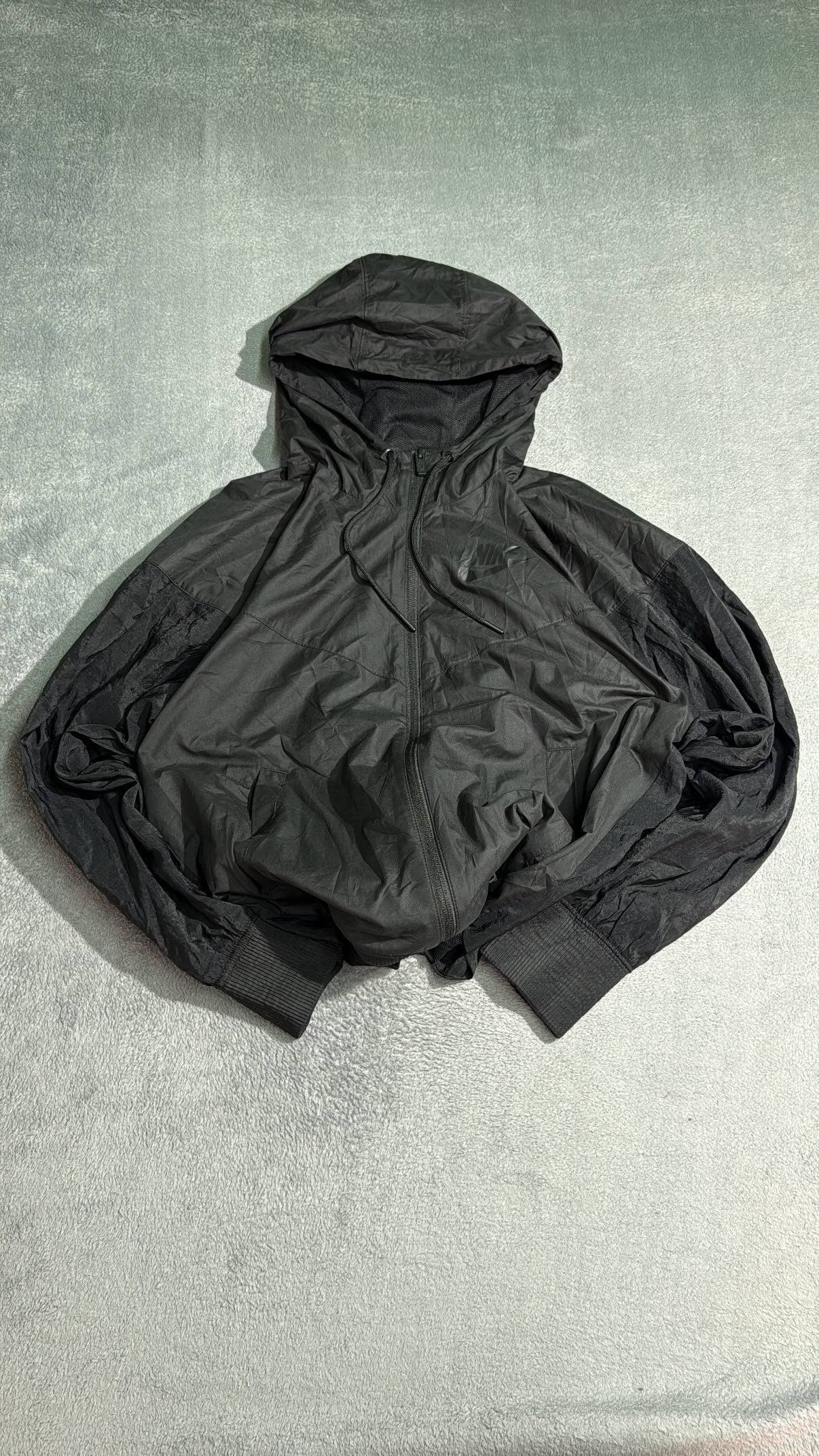 NIKE WINDNBREAKER